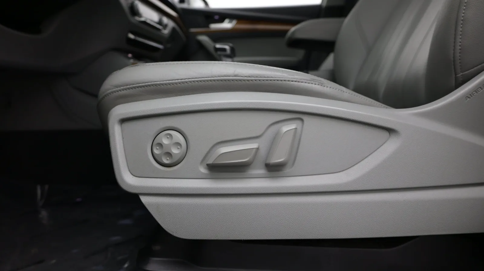 Audi Q5 photo 15