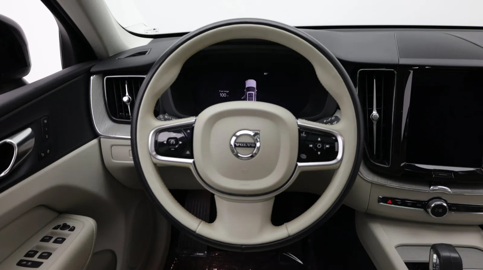 Volvo XC60 photo 23