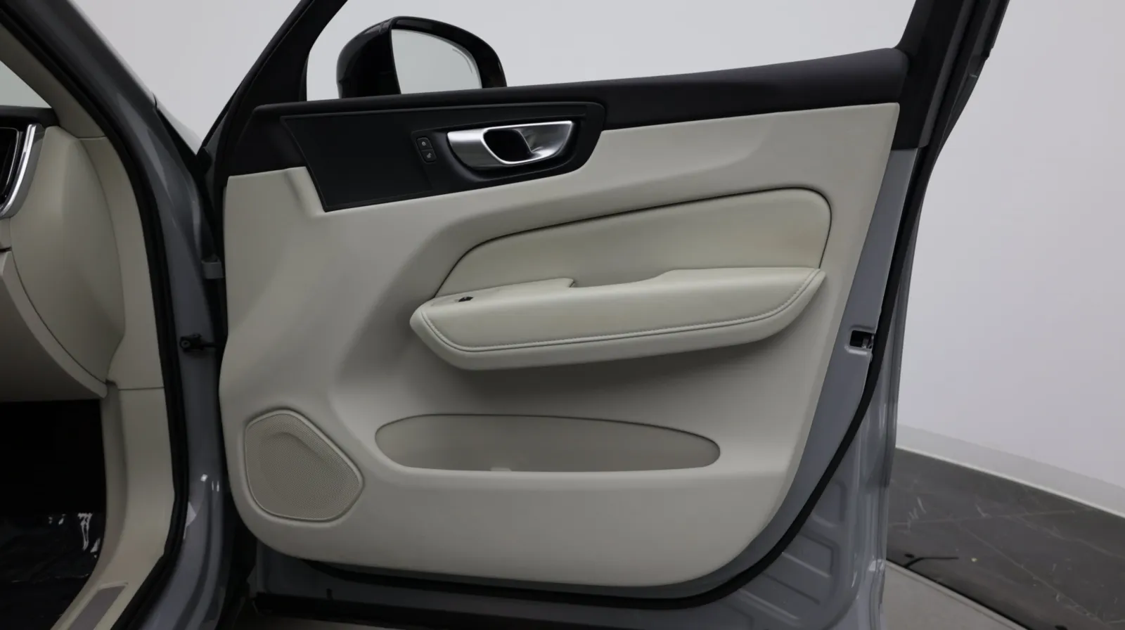 Volvo XC60 photo 31