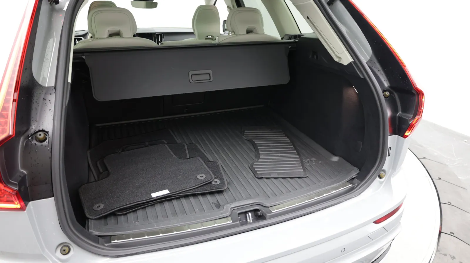 Volvo XC60 photo 27