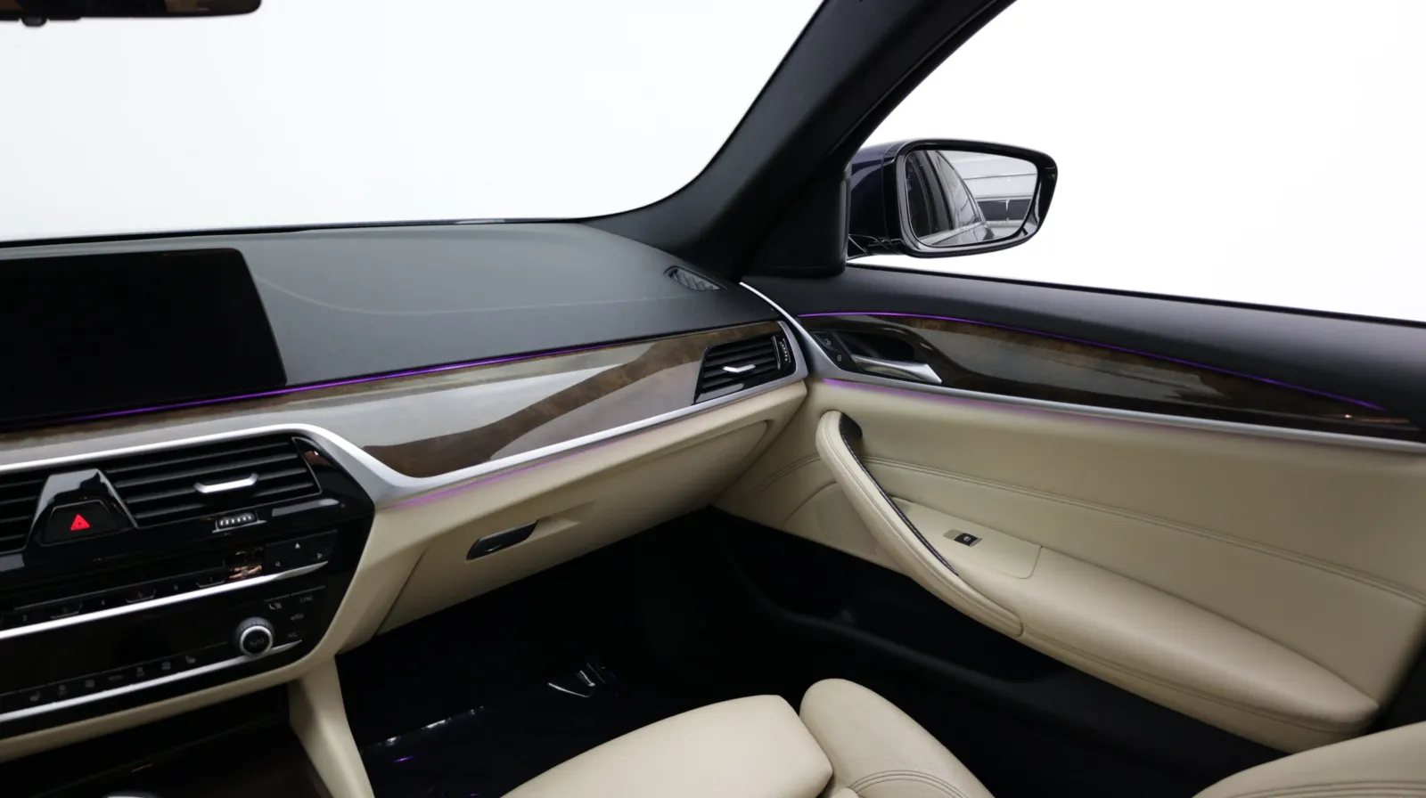 BMW 5 Series photo 34
