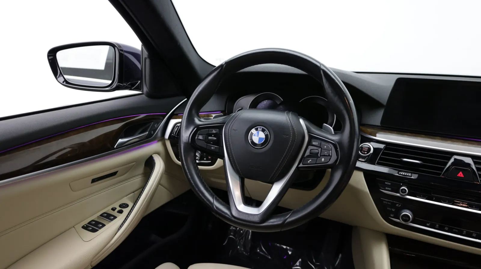BMW 5 Series photo 32