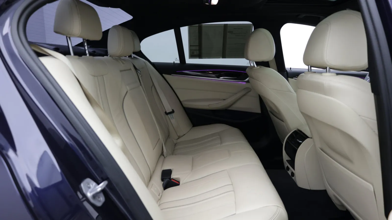 BMW 5 Series photo 38