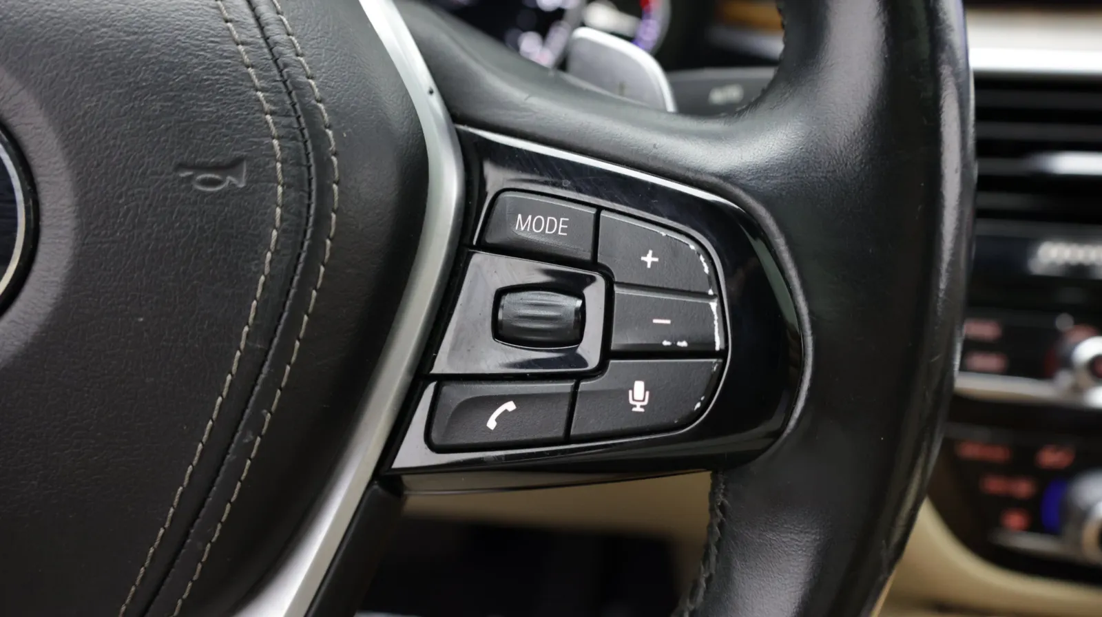 BMW 5 Series photo 24