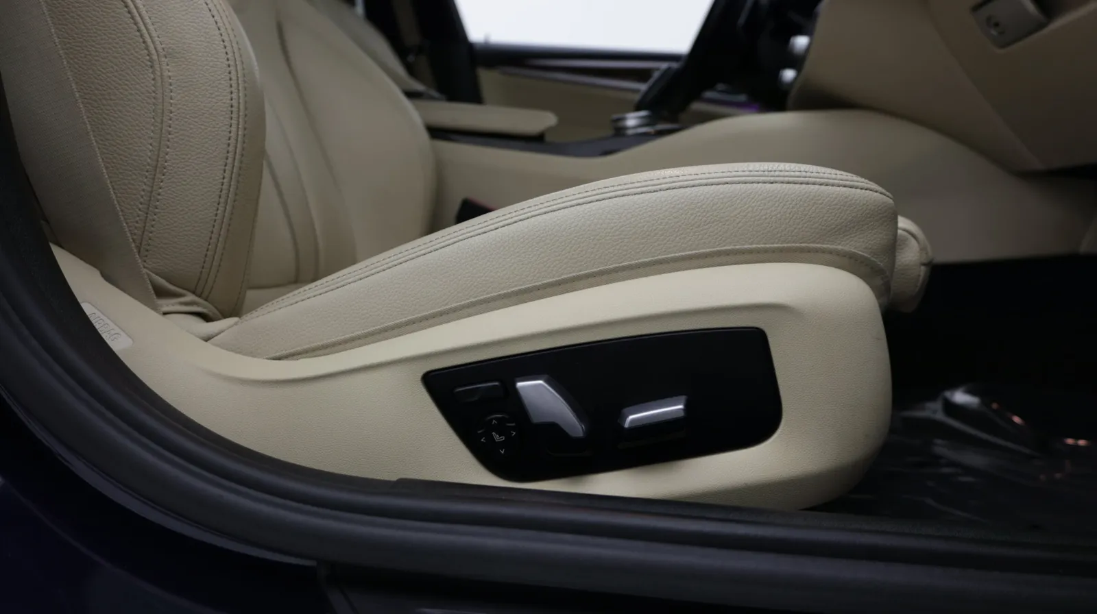 BMW 5 Series photo 41