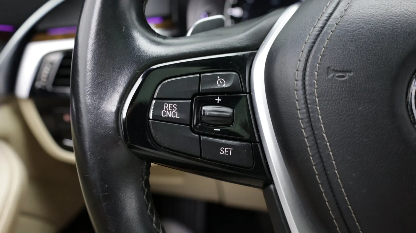 BMW 5 Series photo 23