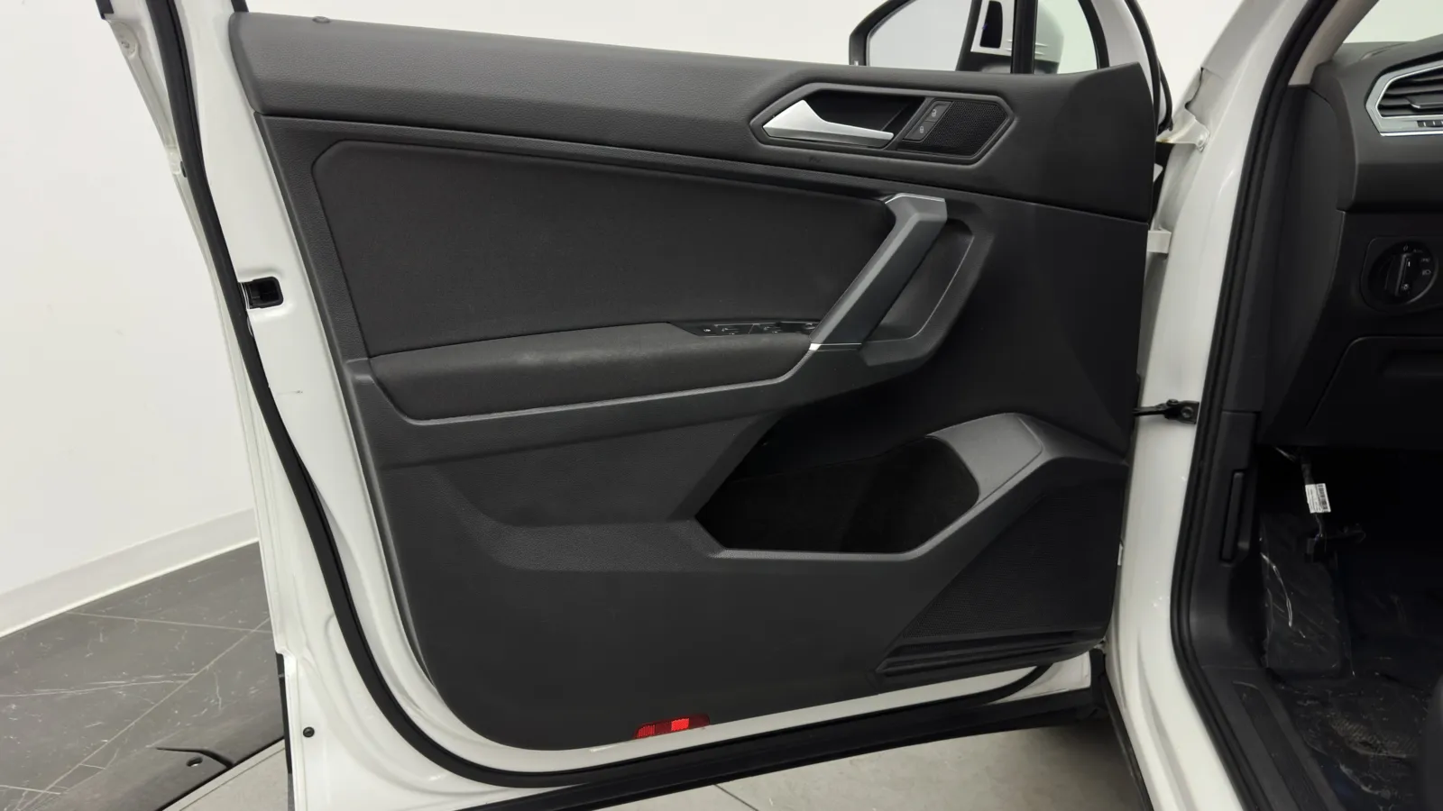 Volkswagen Tiguan photo 9