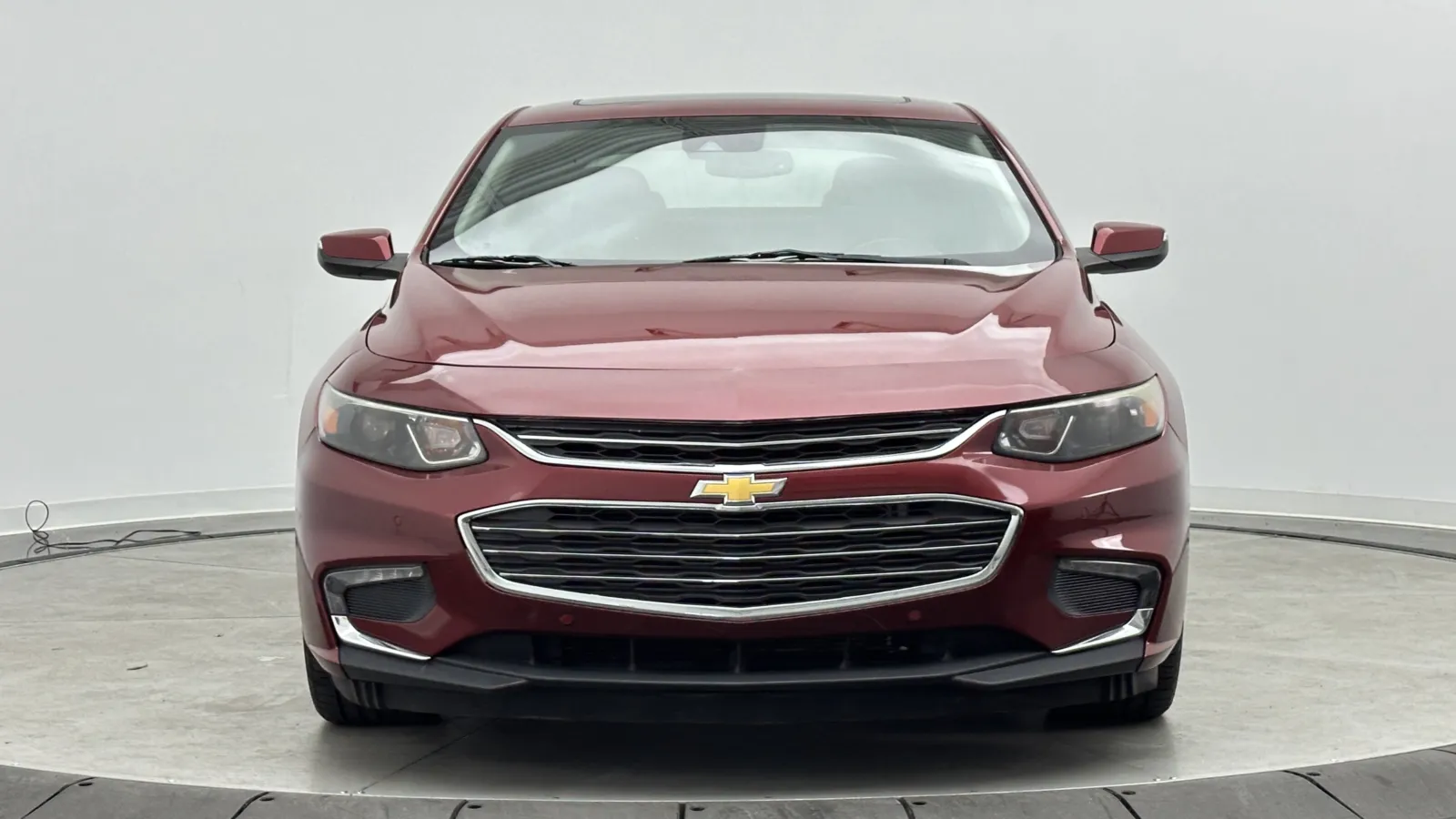 Chevrolet Malibu photo 2
