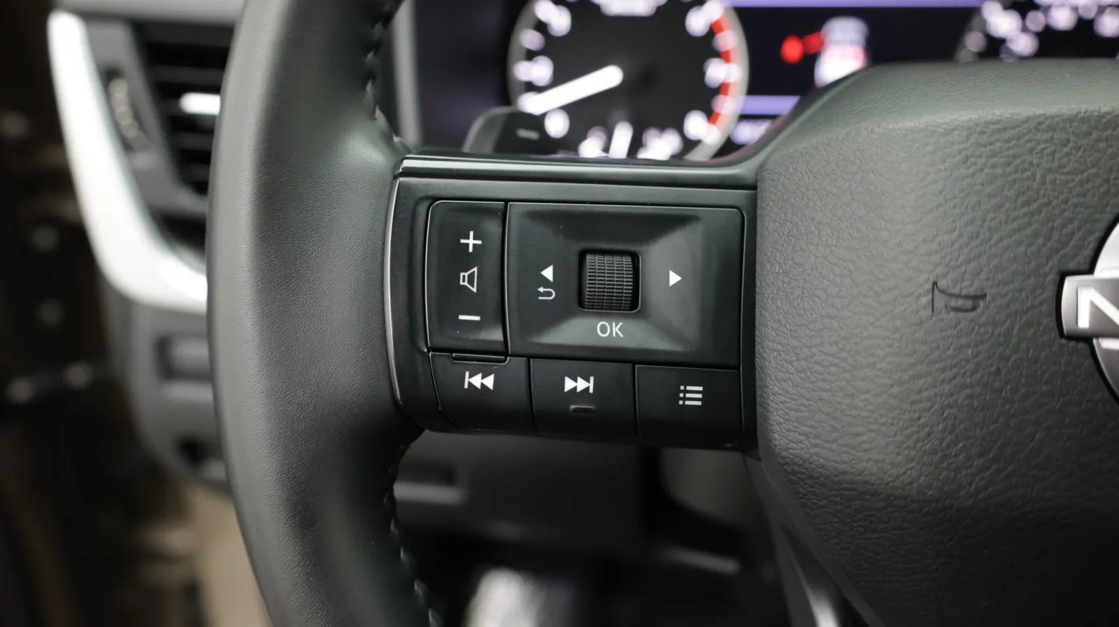 Nissan Rogue photo 22