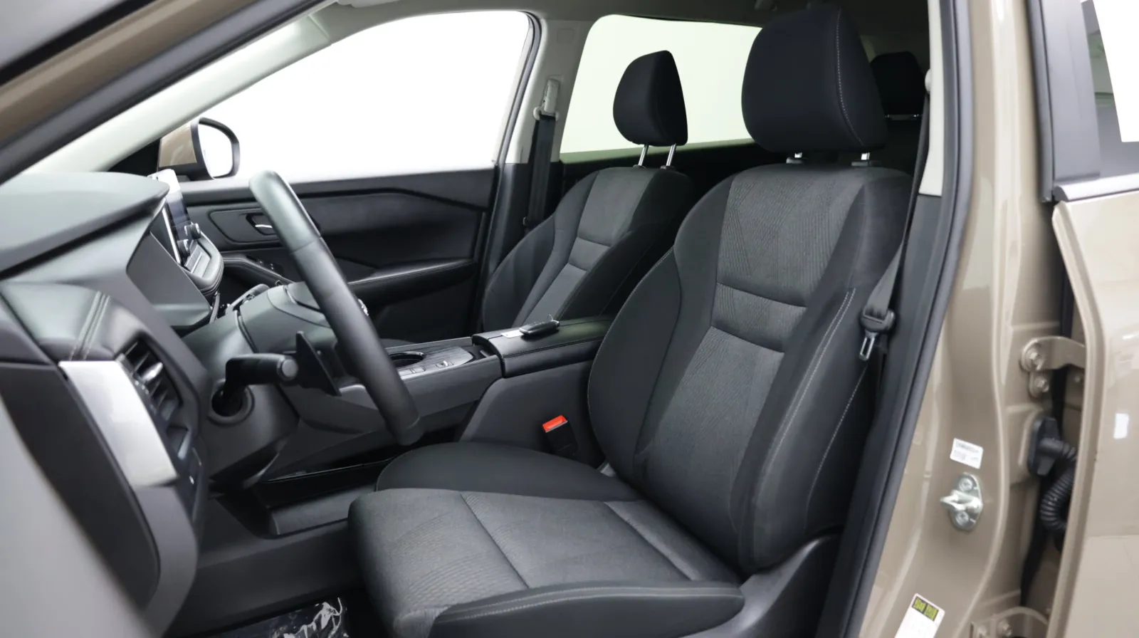 Nissan Rogue photo 14