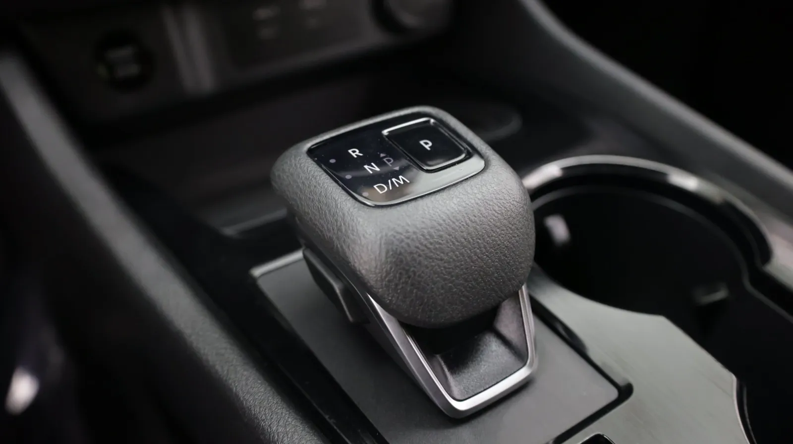 Nissan Rogue photo 16