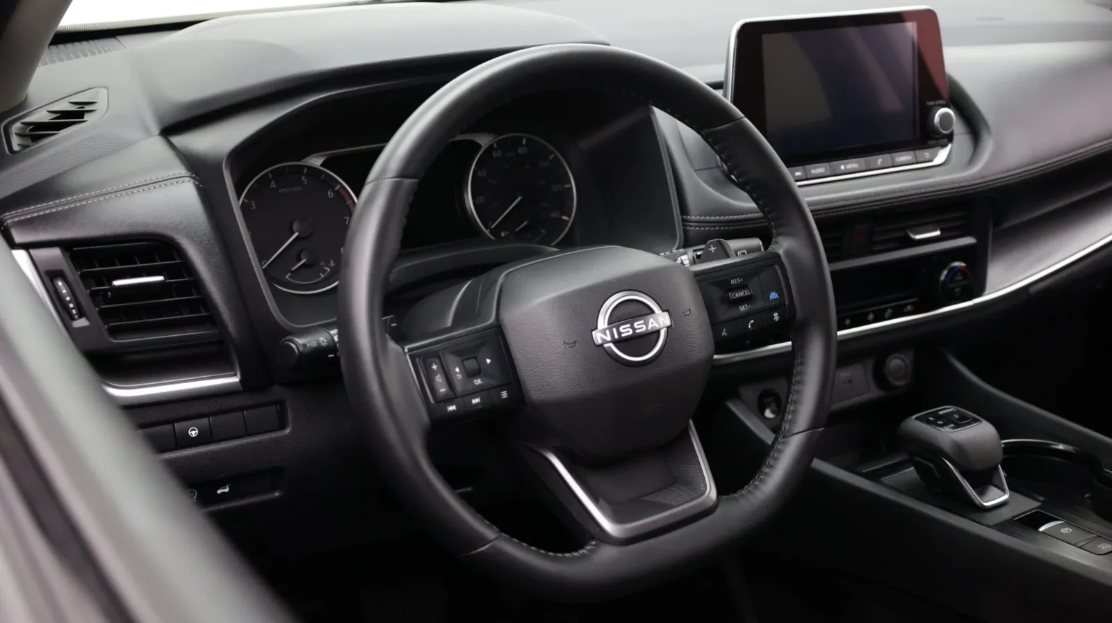 Nissan Rogue photo 9