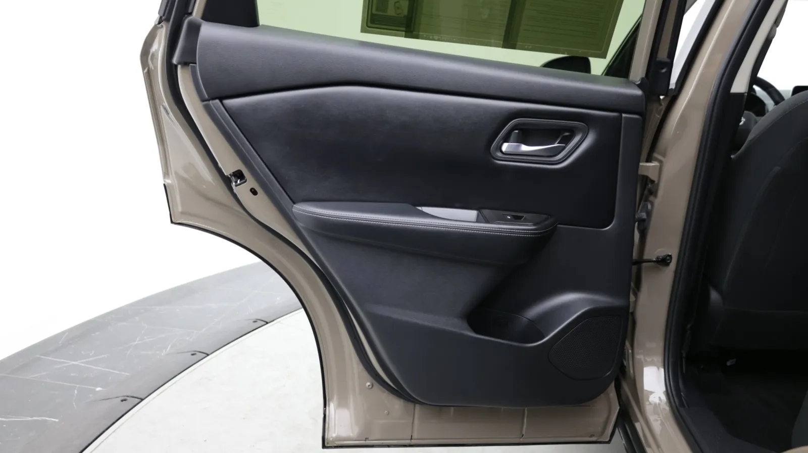Nissan Rogue photo 25