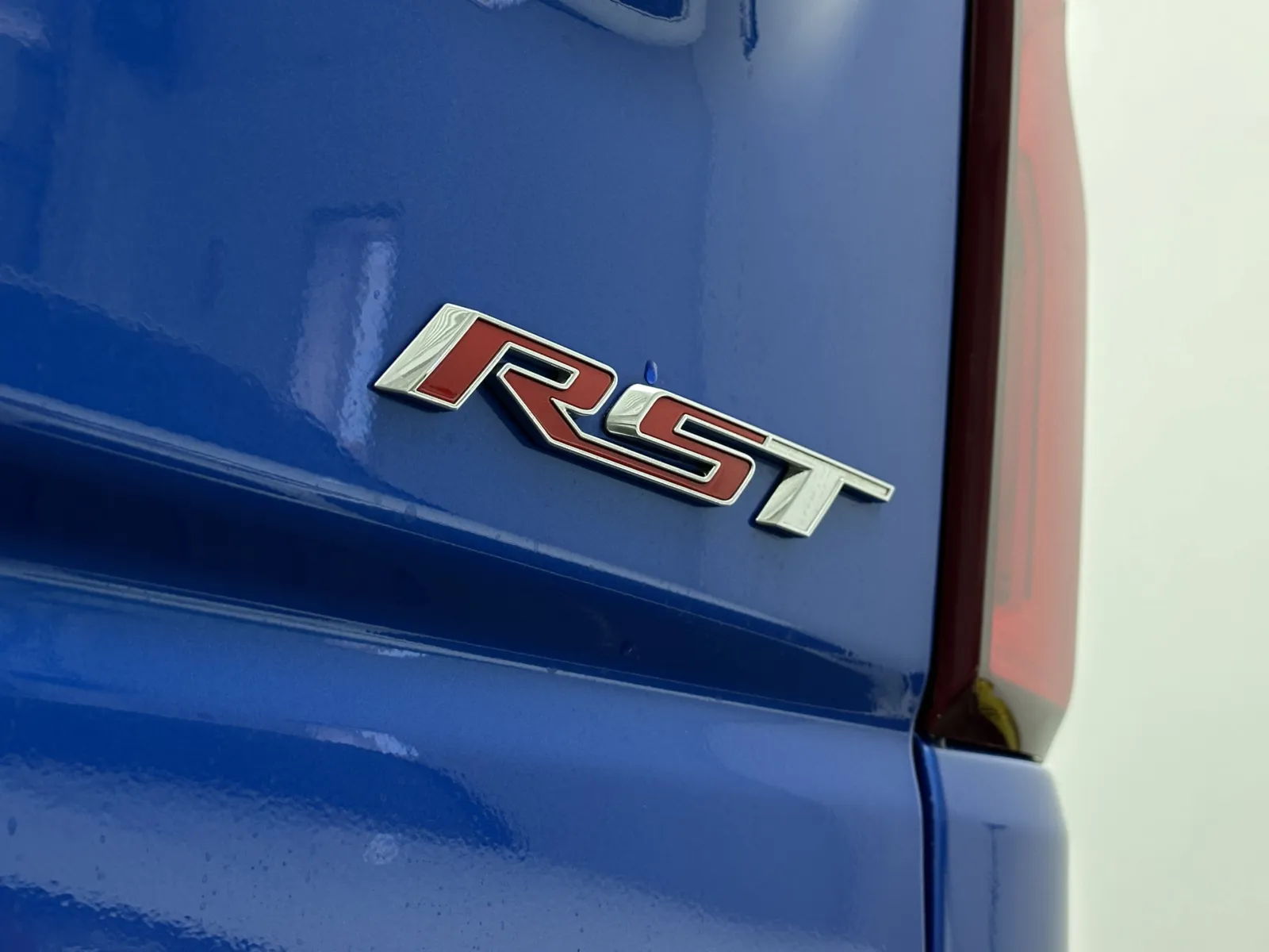 Chevrolet Silverado photo 9
