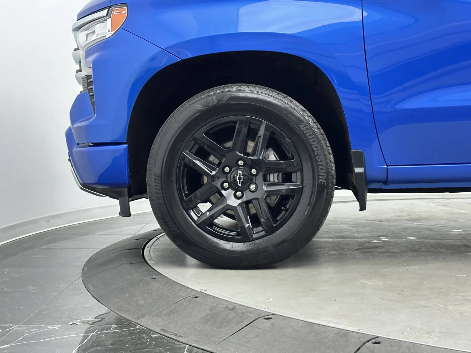 Chevrolet Silverado photo 8
