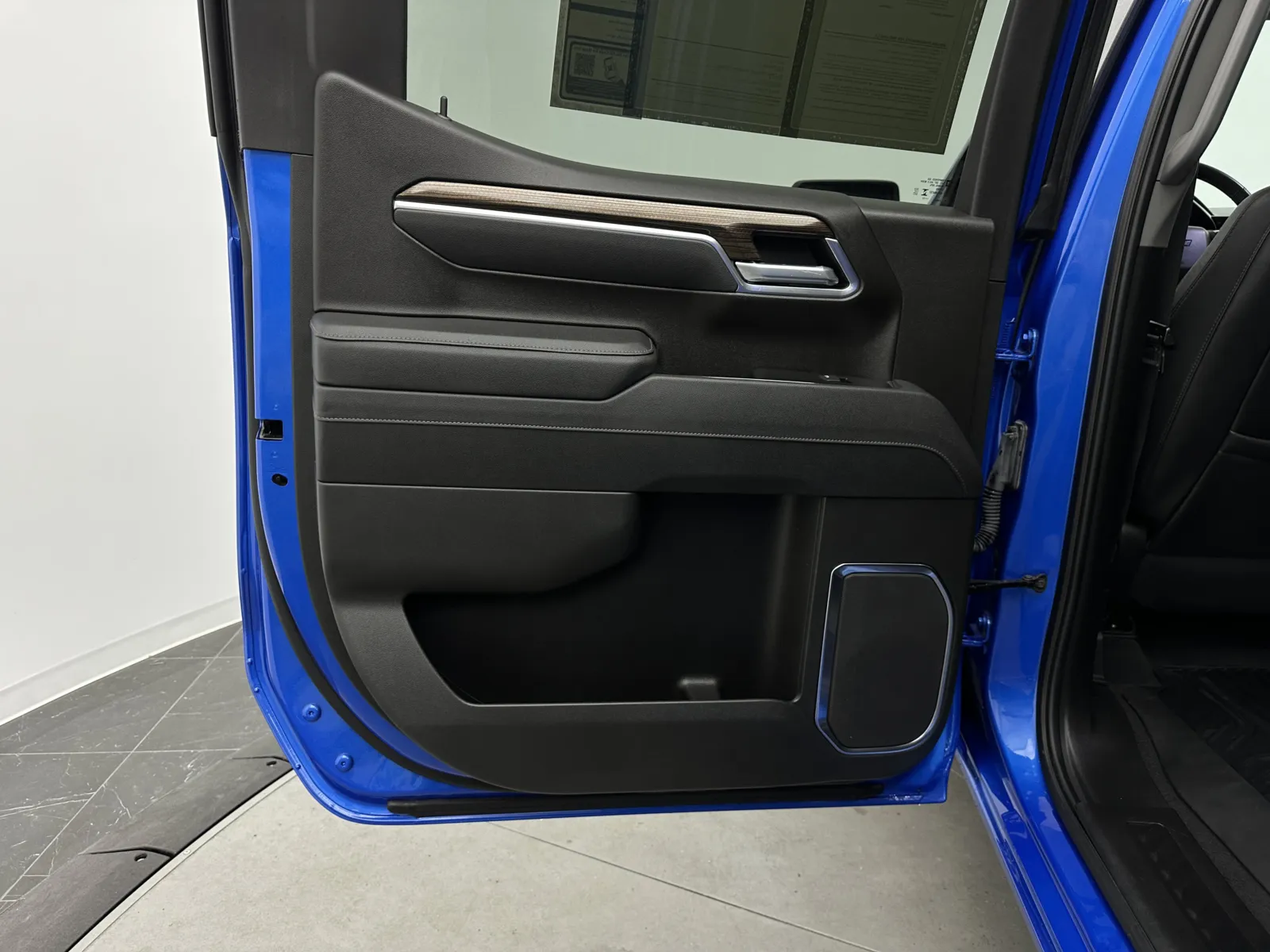 Chevrolet Silverado photo 31