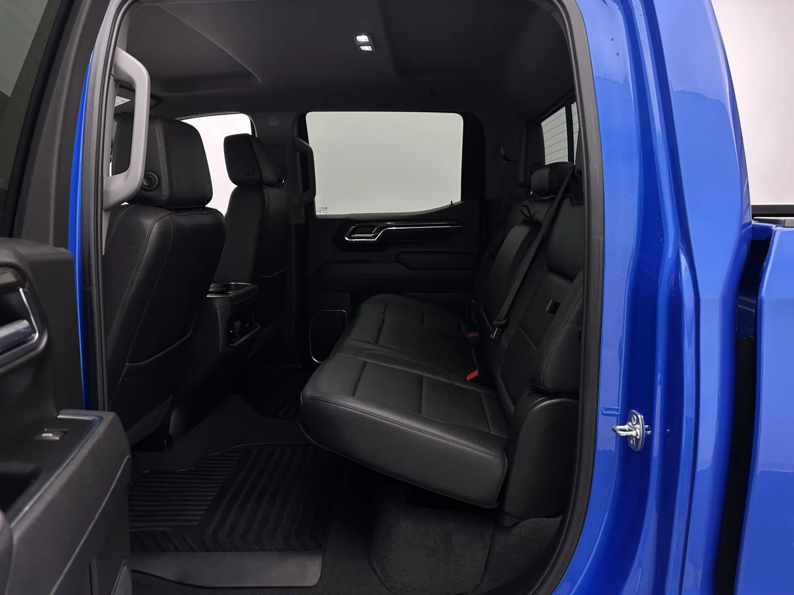 Chevrolet Silverado photo 30