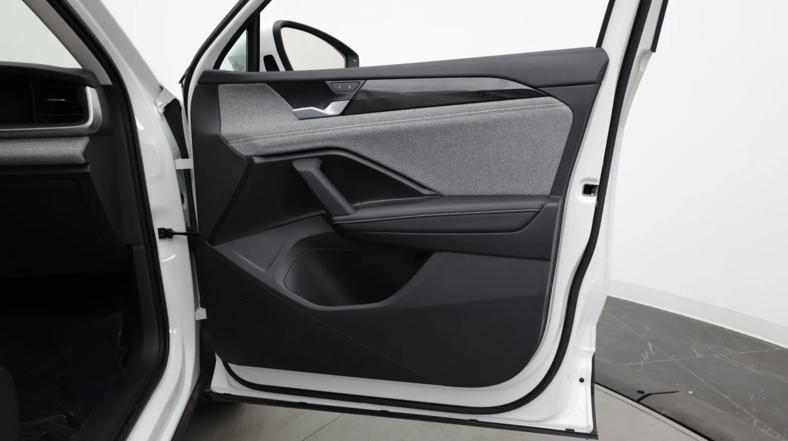 Volkswagen Tiguan photo 32