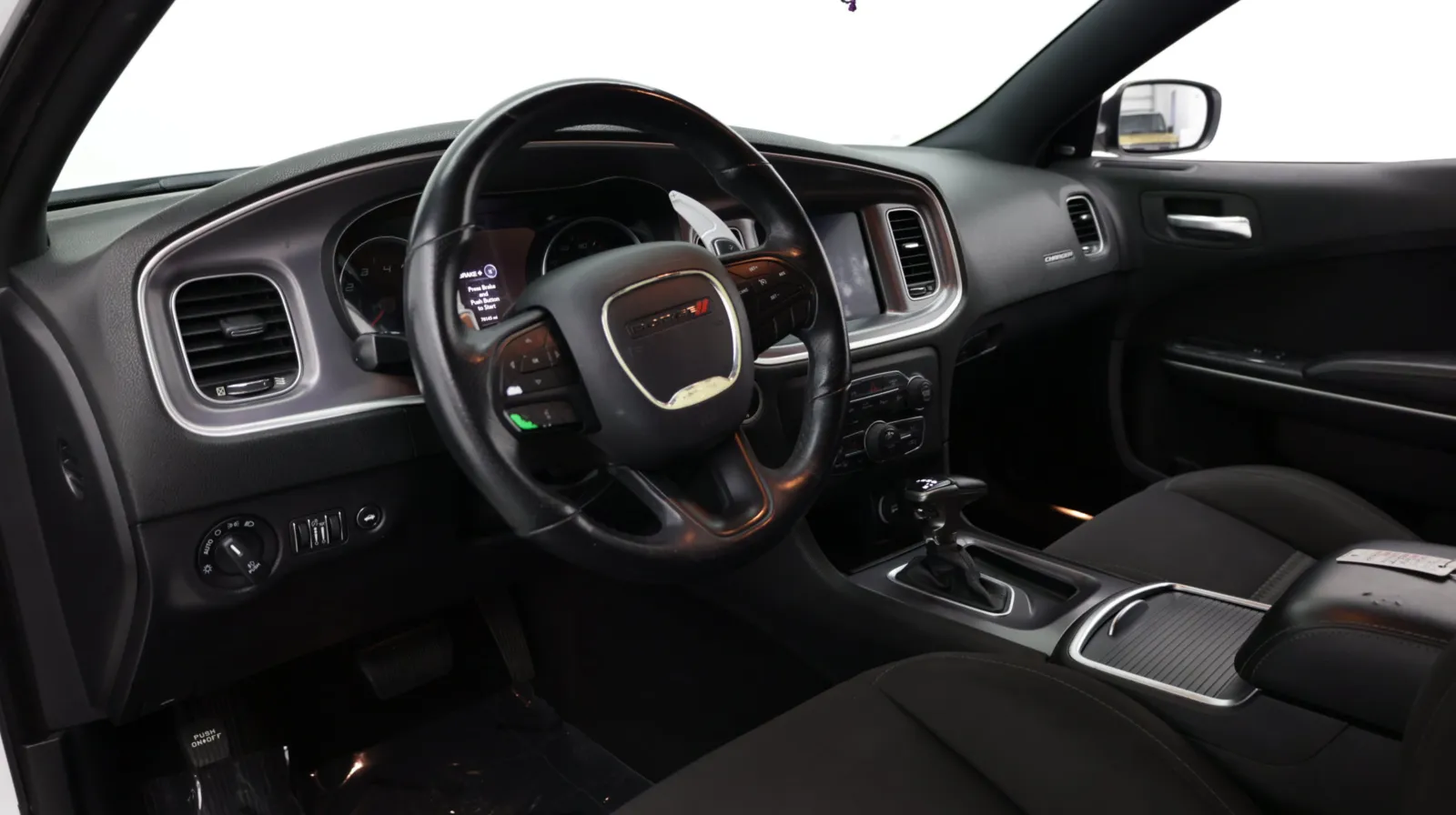 Dodge Charger photo 12