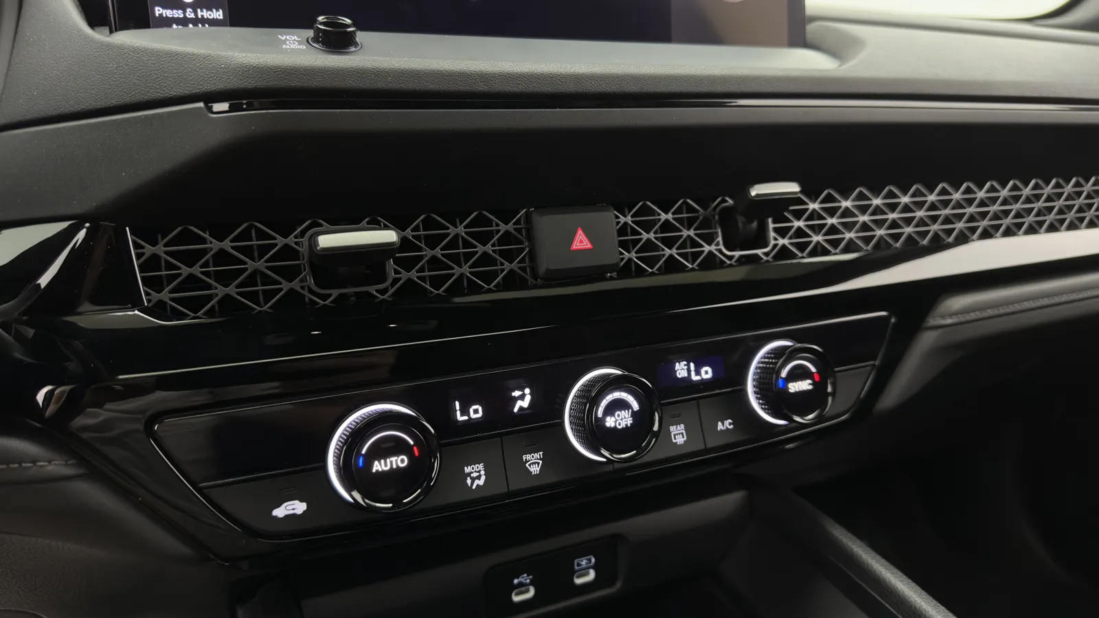 Honda Accord photo 18