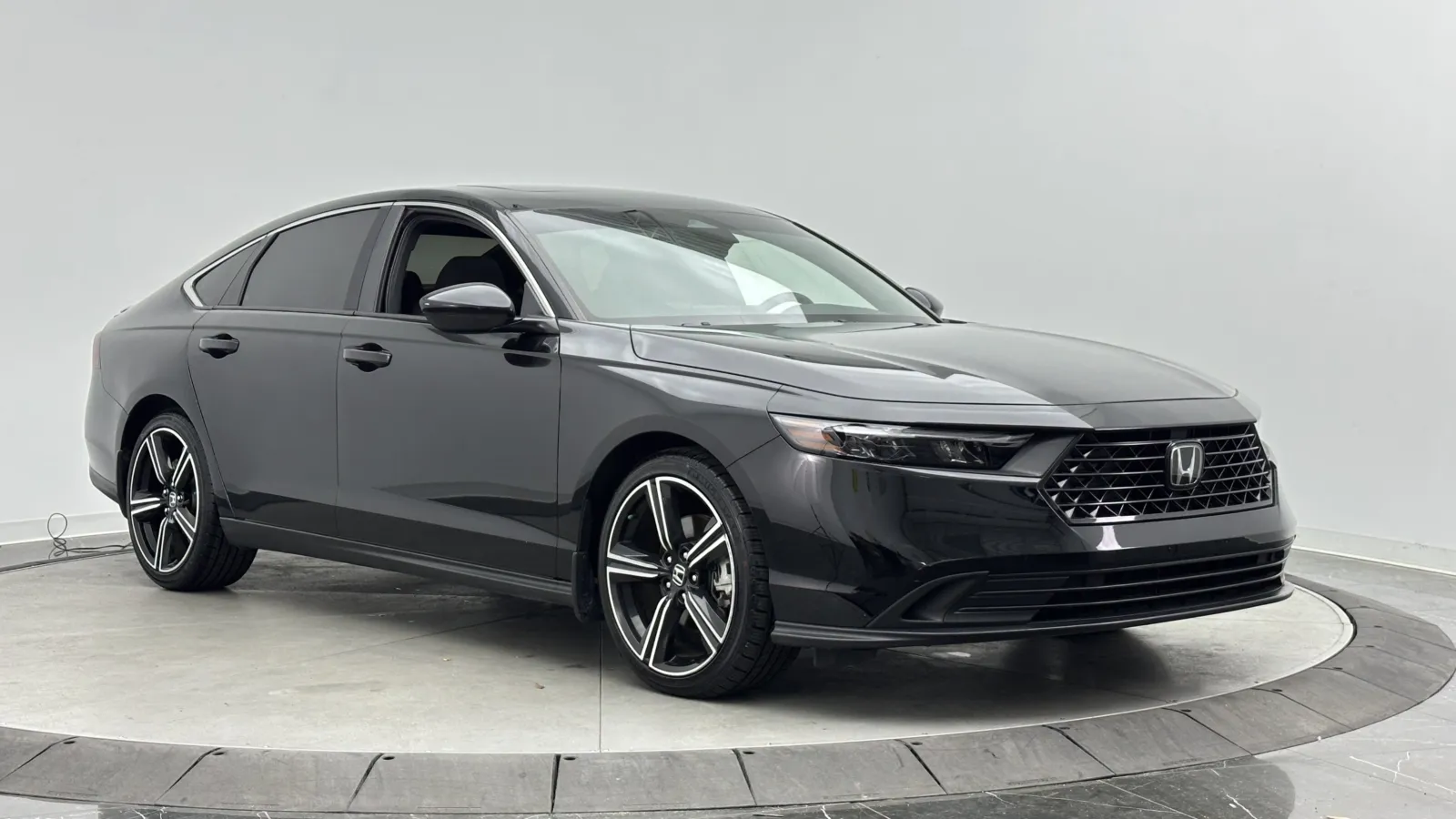 Honda Accord photo 3