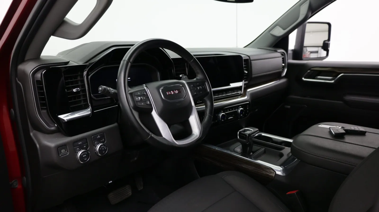 GMC Sierra photo 12