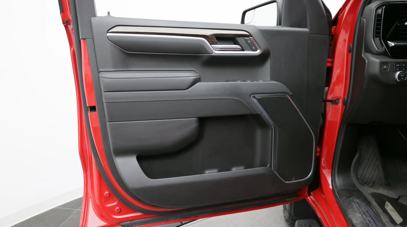 GMC Sierra photo 12