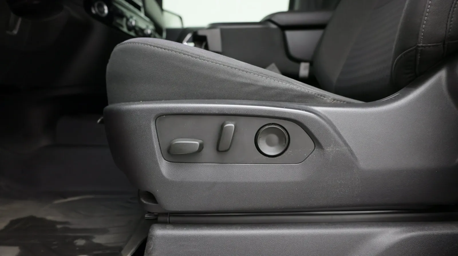 GMC Sierra photo 15