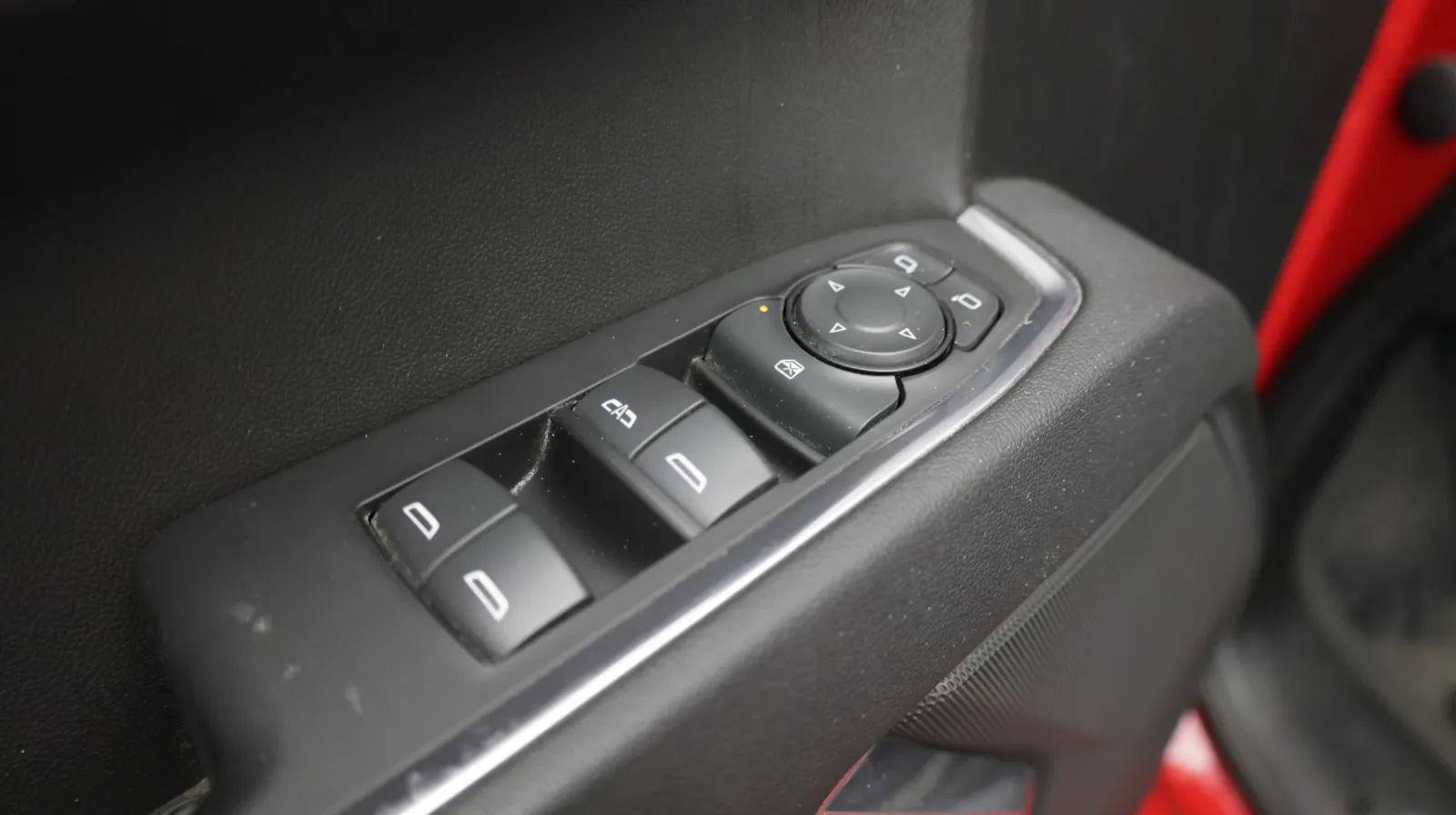 GMC Sierra photo 14
