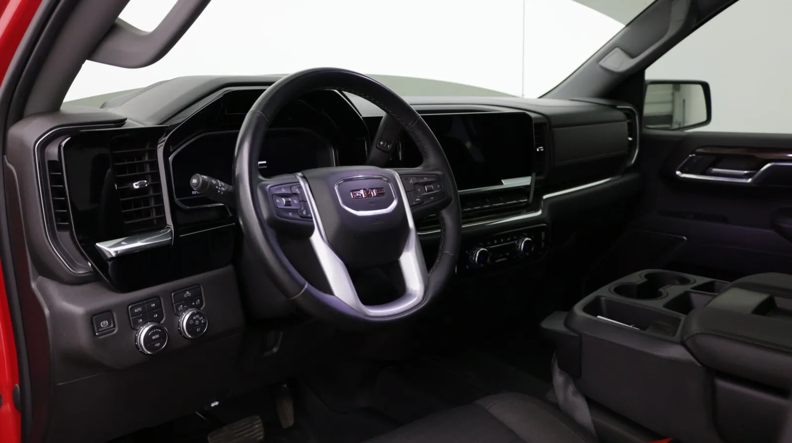 GMC Sierra photo 13