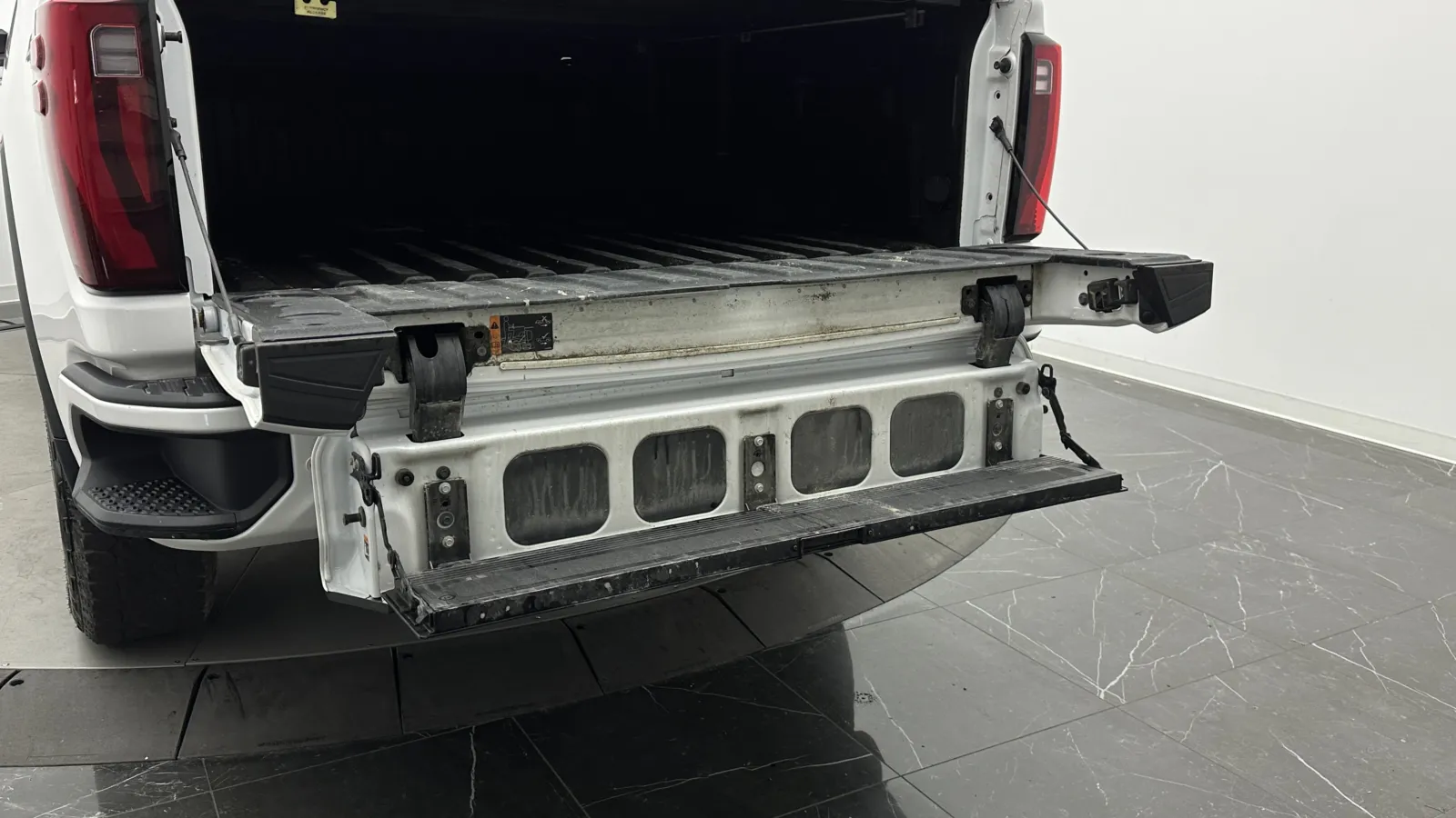 GMC Sierra photo 28