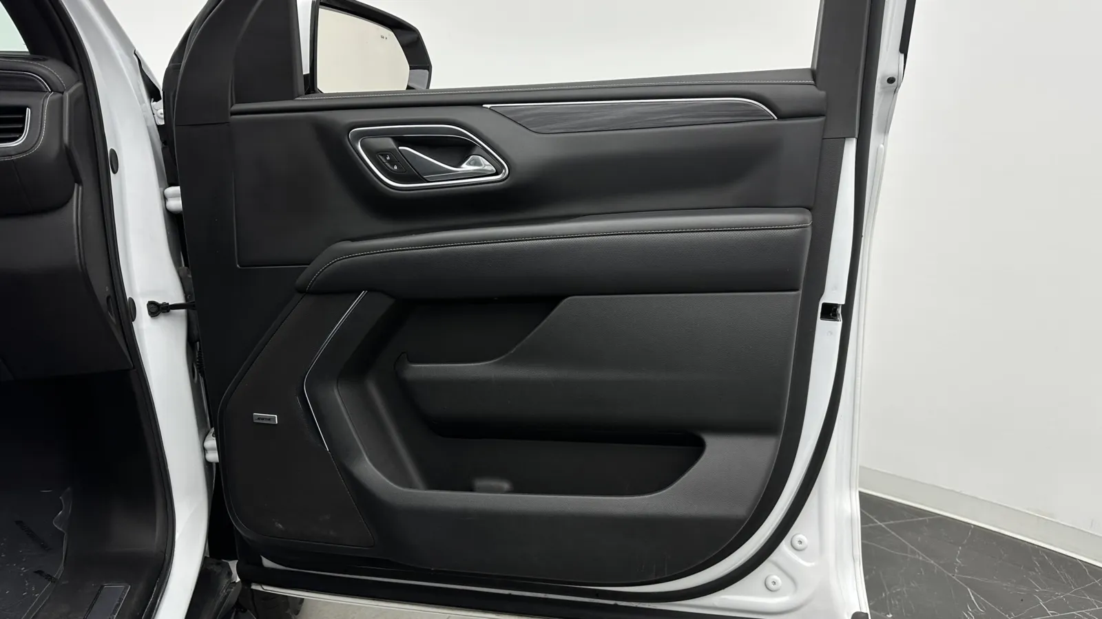 GMC Yukon XL photo 36