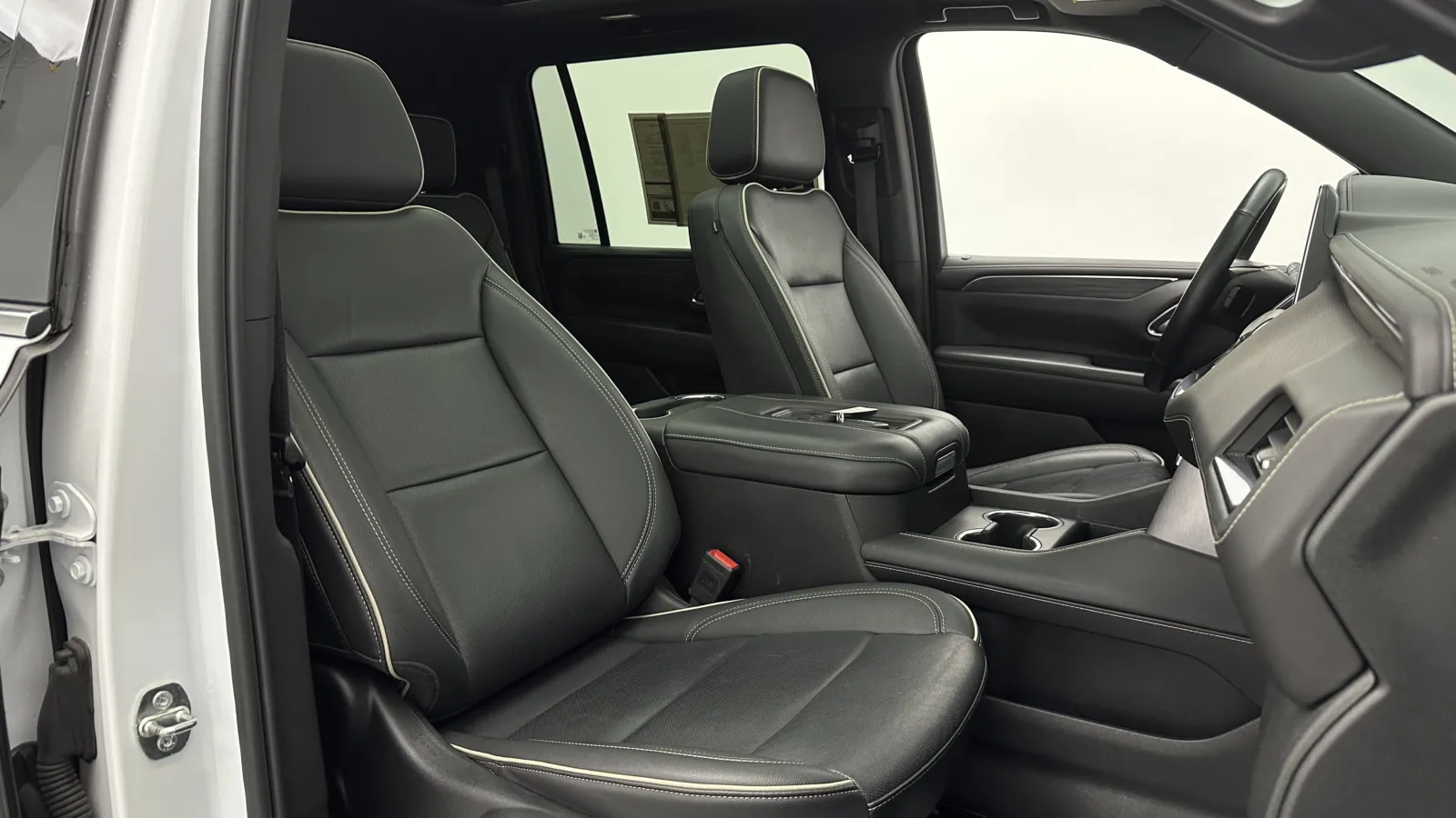 GMC Yukon XL photo 40
