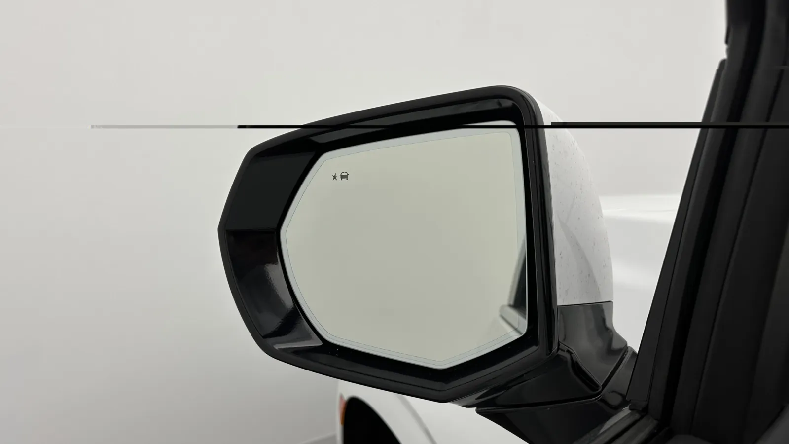 GMC Yukon XL photo 14