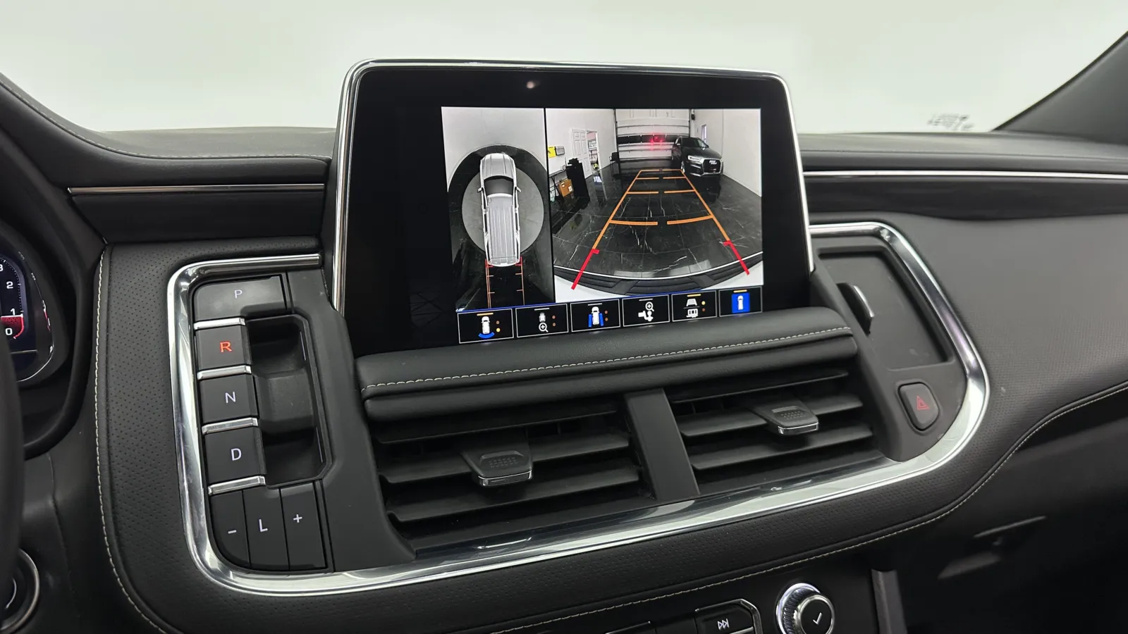 GMC Yukon XL photo 19