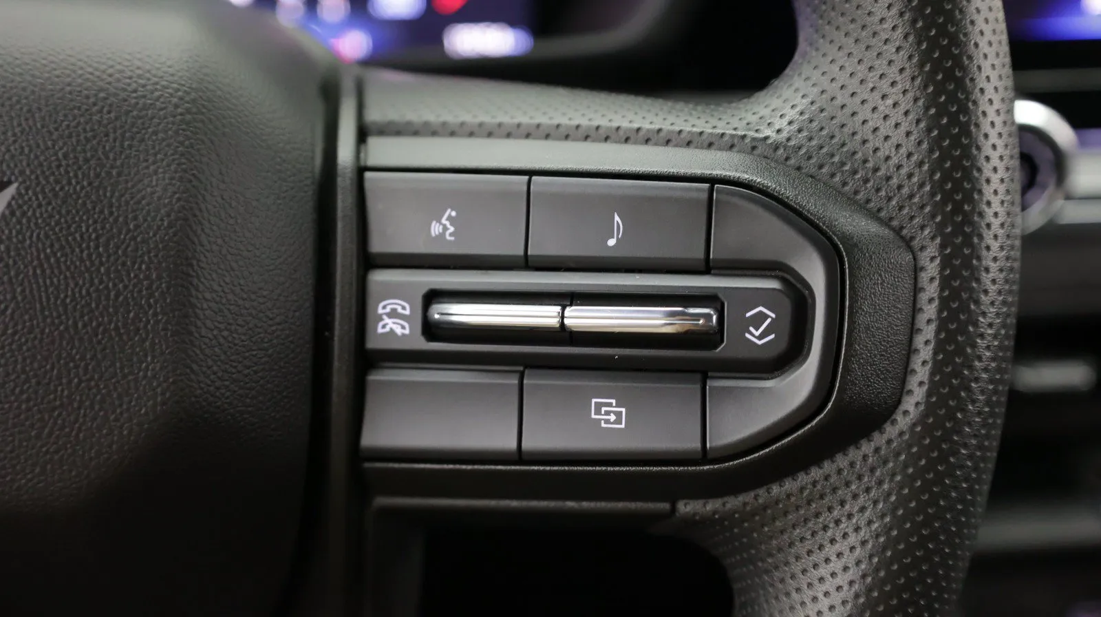 Chevrolet Colorado photo 17