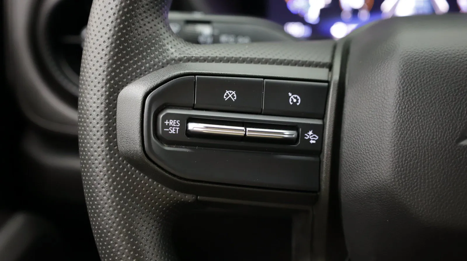 Chevrolet Colorado photo 16