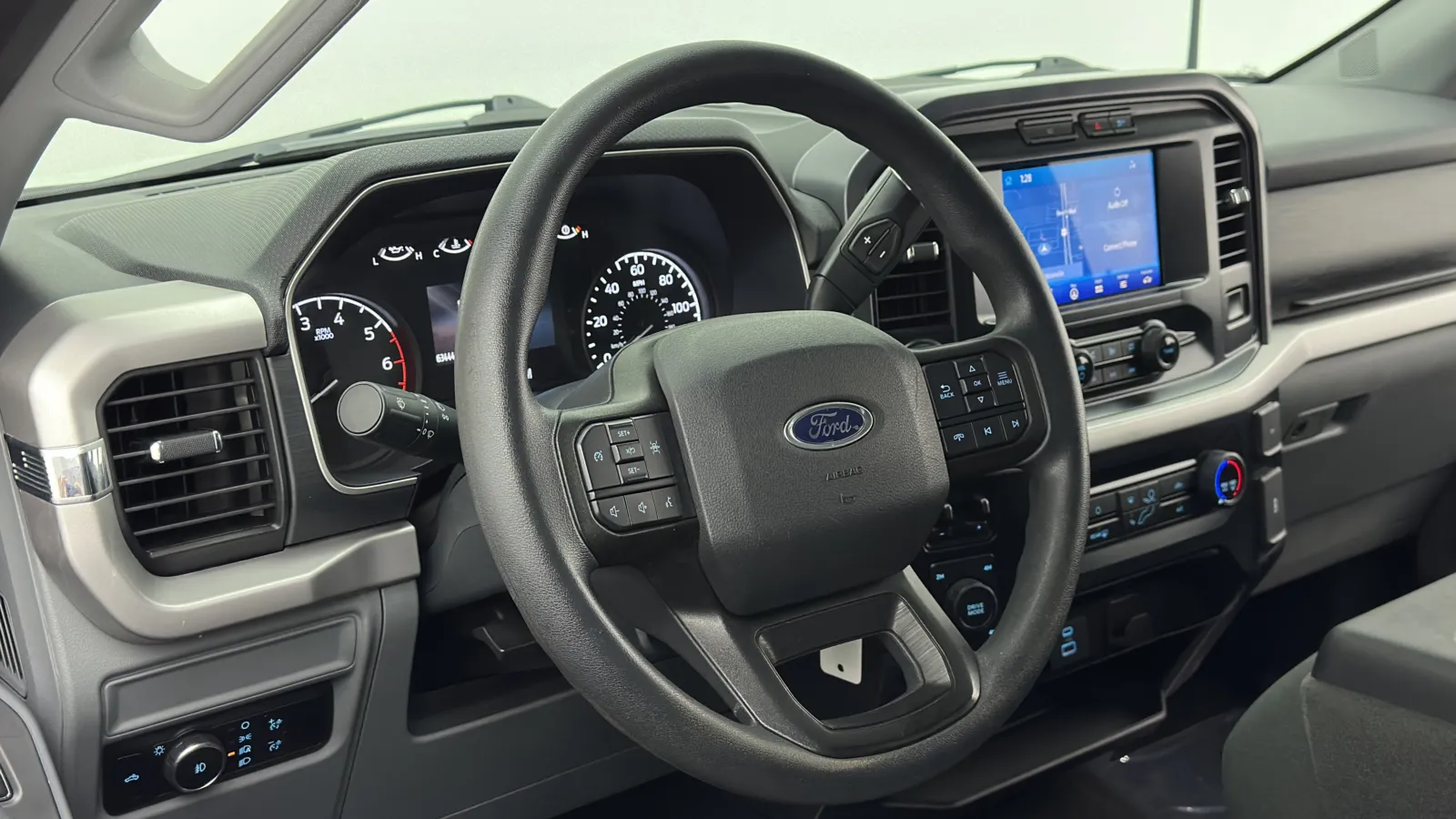 Ford F-150 photo 8