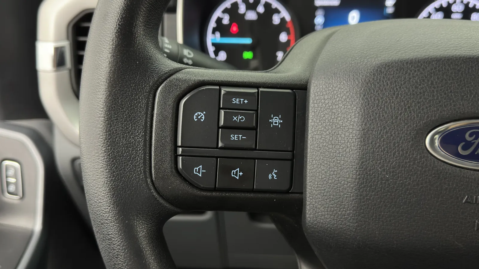 Ford F-150 photo 19