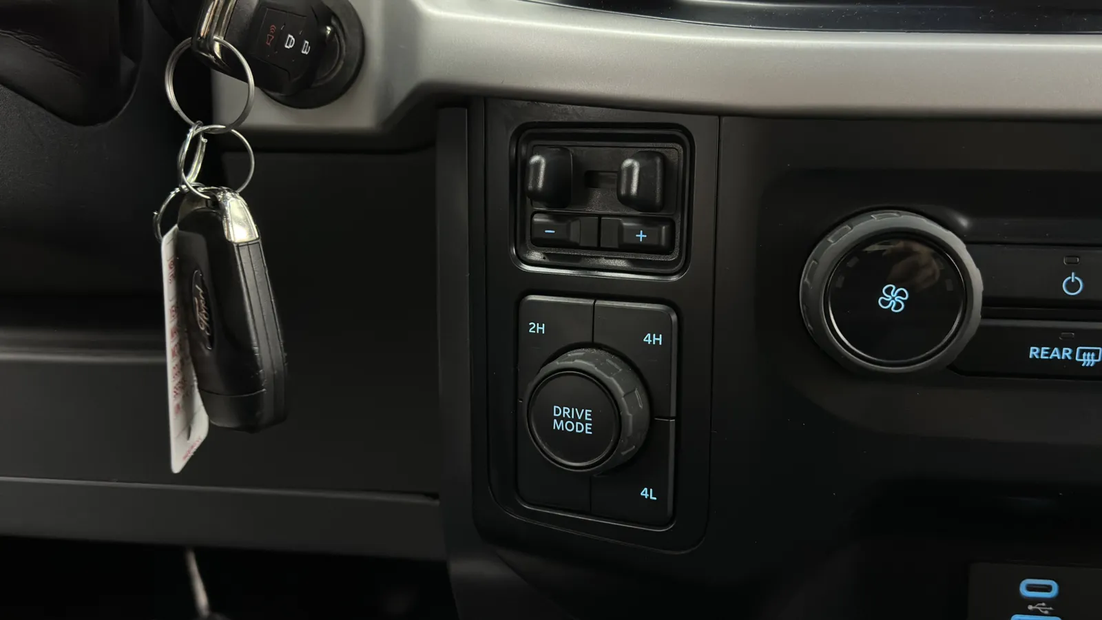 Ford F-150 photo 16