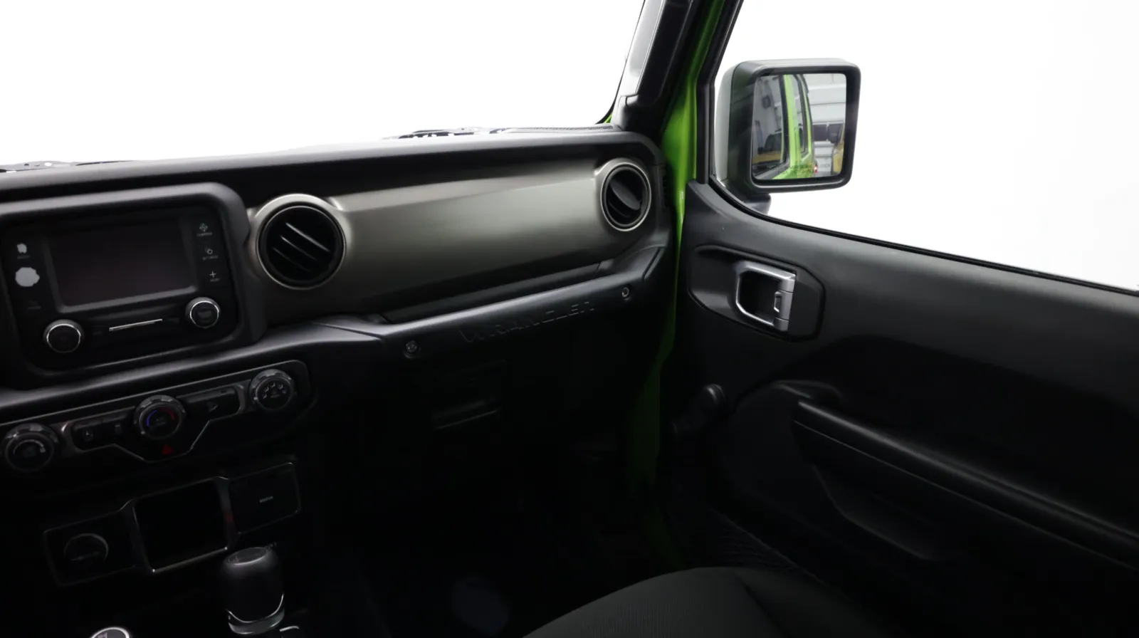 Jeep Wrangler photo 24