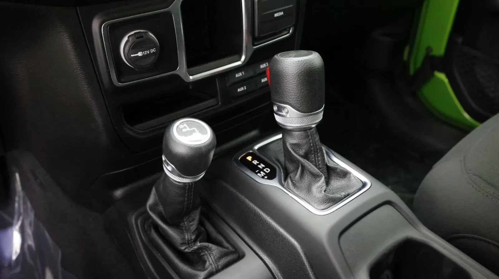 Jeep Wrangler photo 18