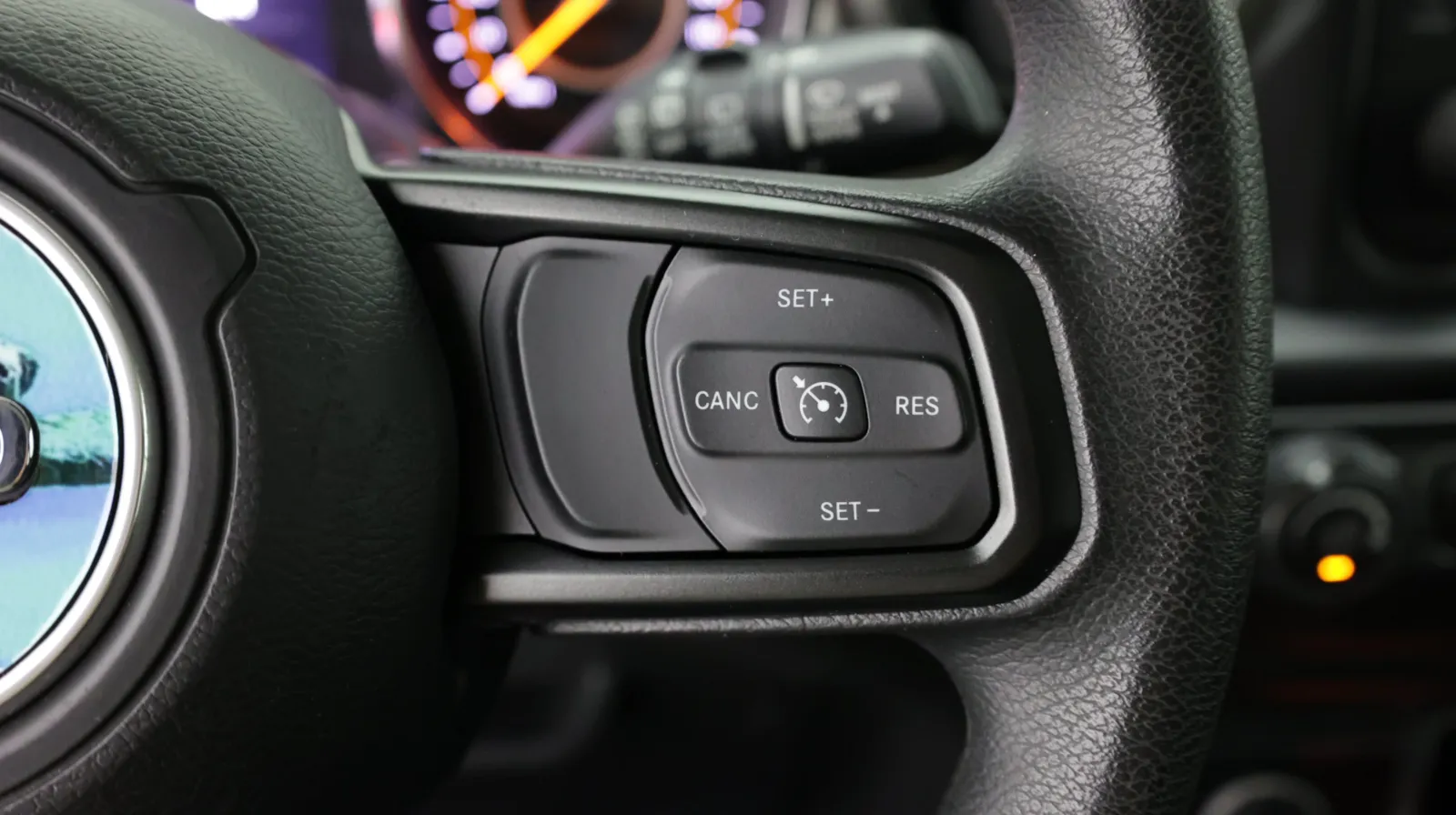 Jeep Wrangler photo 14
