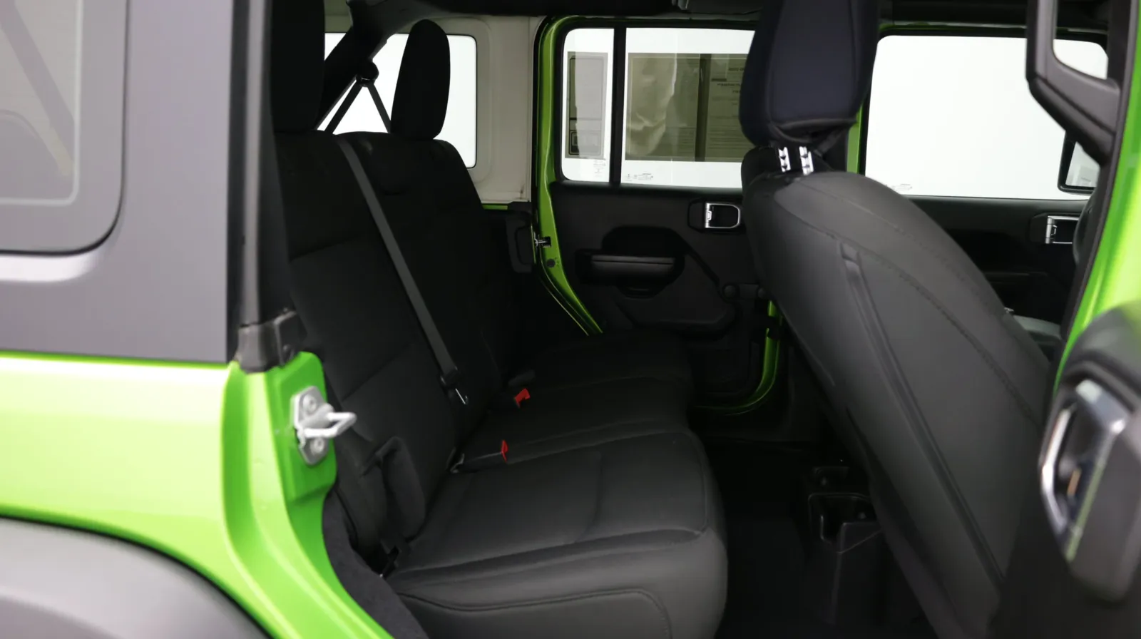 Jeep Wrangler photo 27