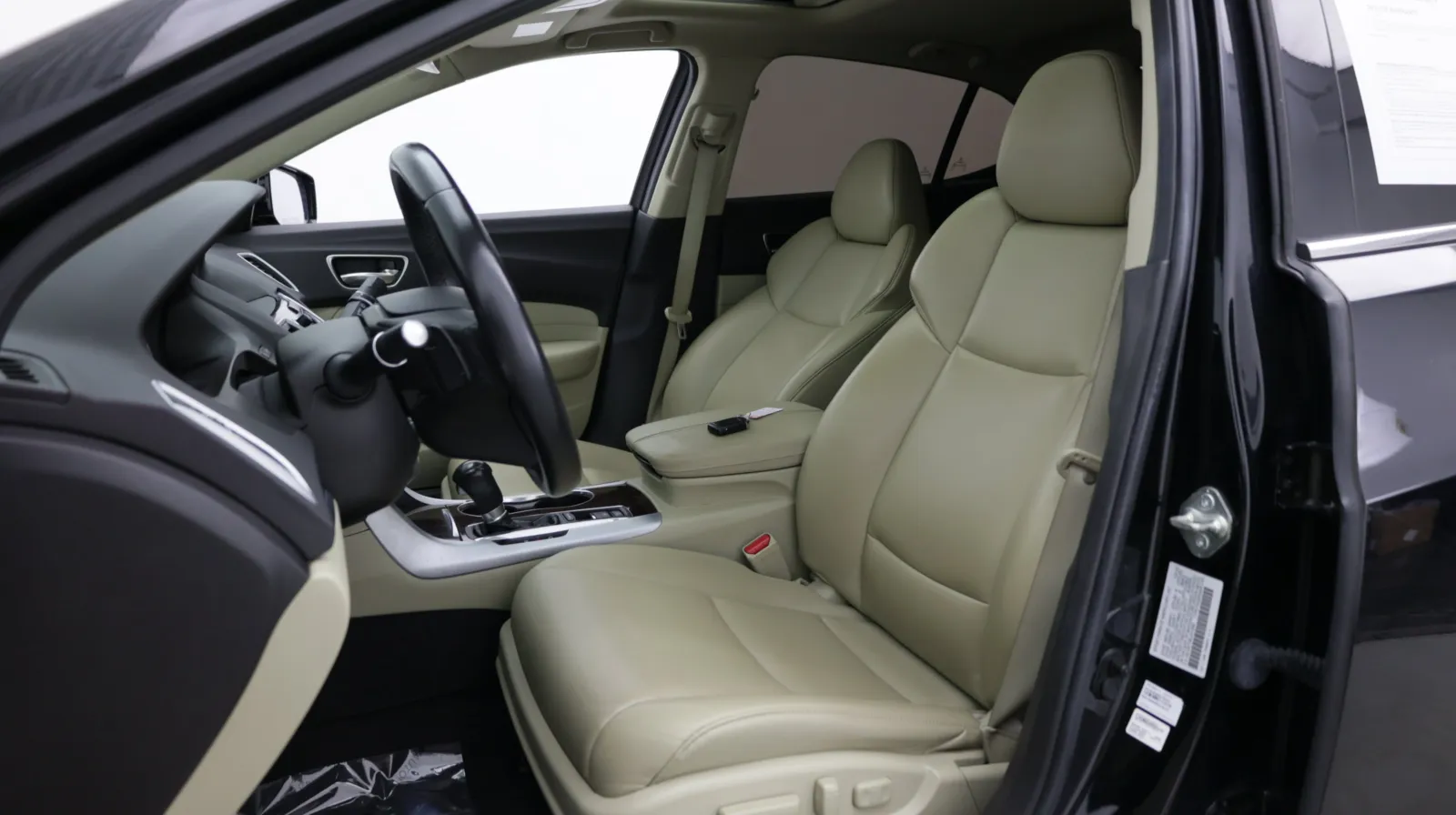 Acura TLX photo 16