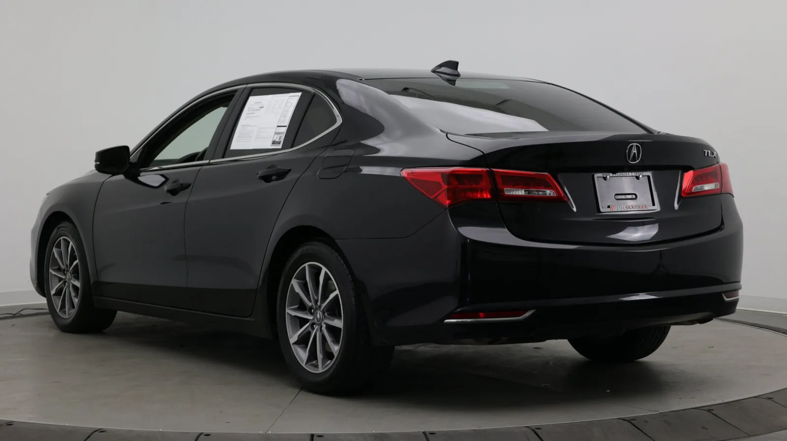 Acura TLX photo 4