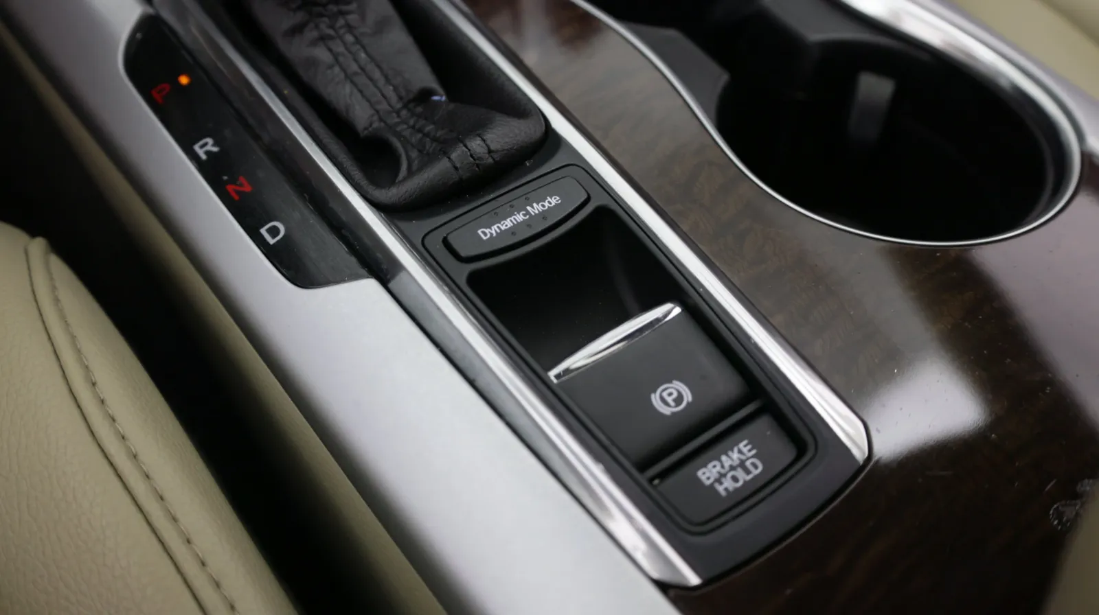 Acura TLX photo 18