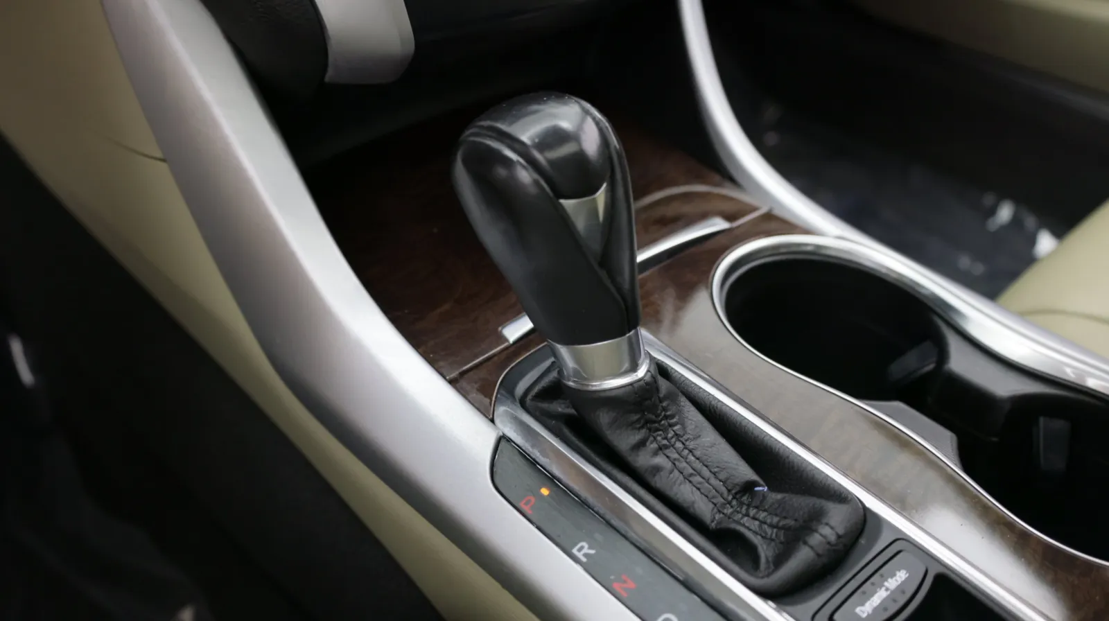 Acura TLX photo 17