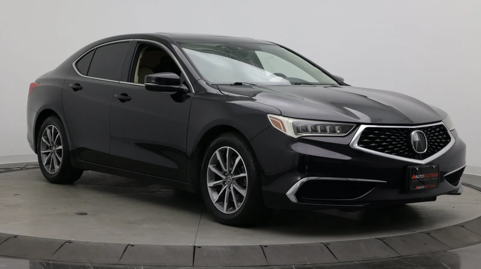 Acura TLX photo 3