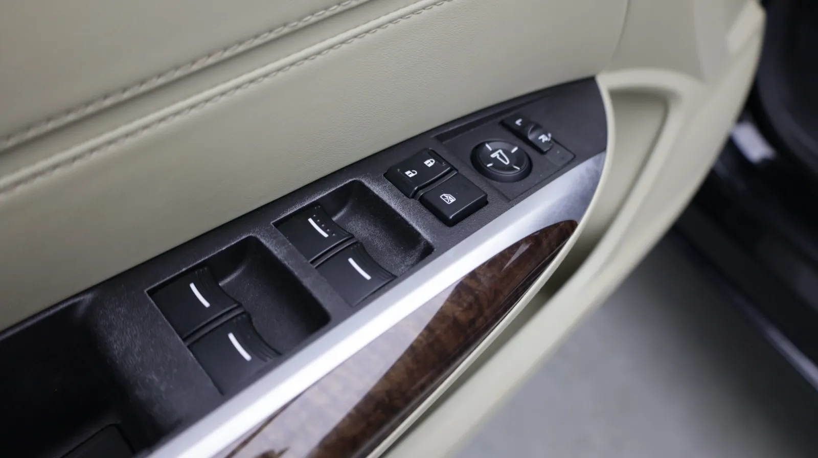 Acura TLX photo 13